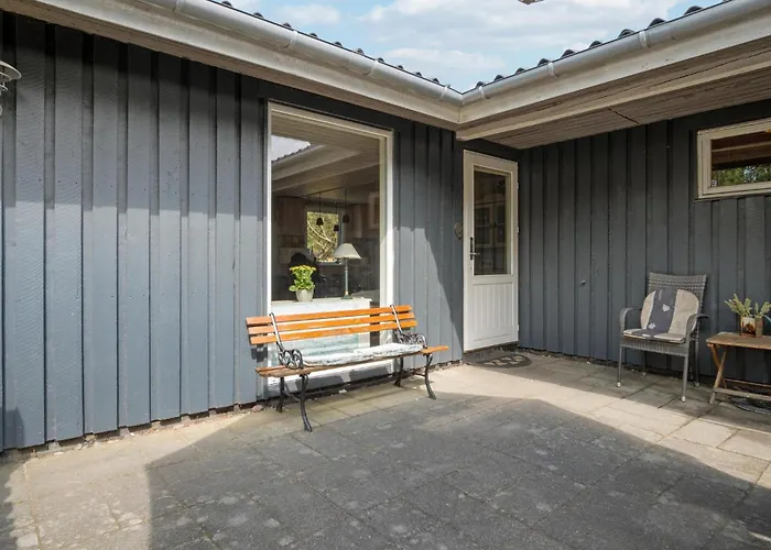 3 Bedroom Lovely In * Norre Nebel