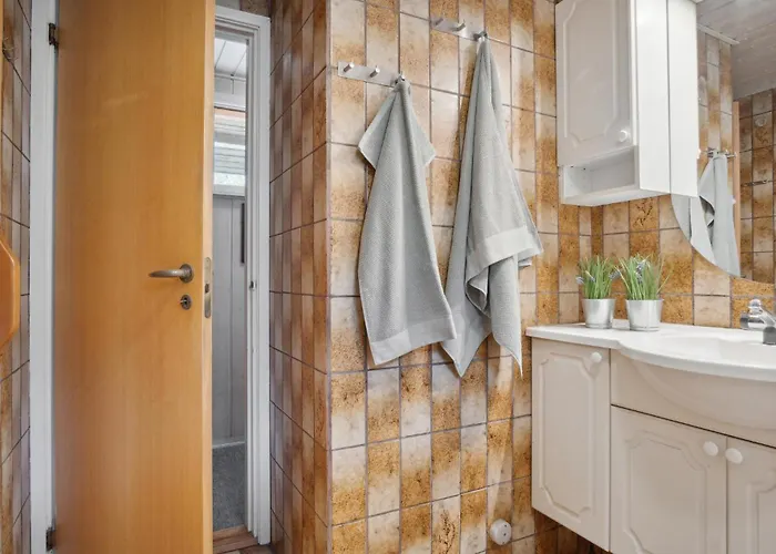 3 Bedroom Lovely In Norre Nebel